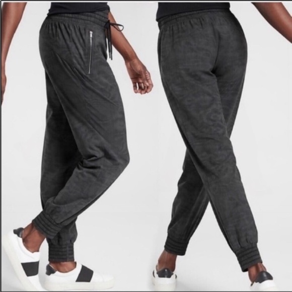 Athleta Camden Printed Jogger Pant Black Grey Moire Athlesuire Active Gym Relaxe - Picture 1 of 15